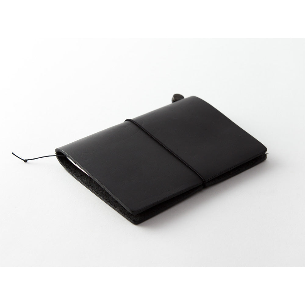 TN Traveler's Notebook - Black (Passport Size)