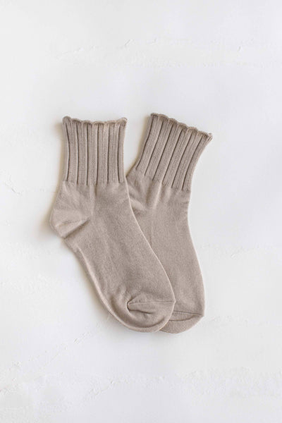 Evelyn Casual Socks: Beige