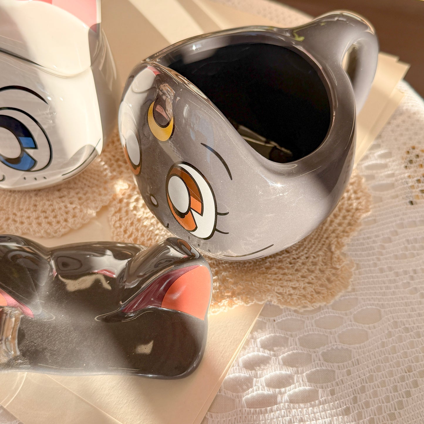 Artemis & Luna 3D Mug Set